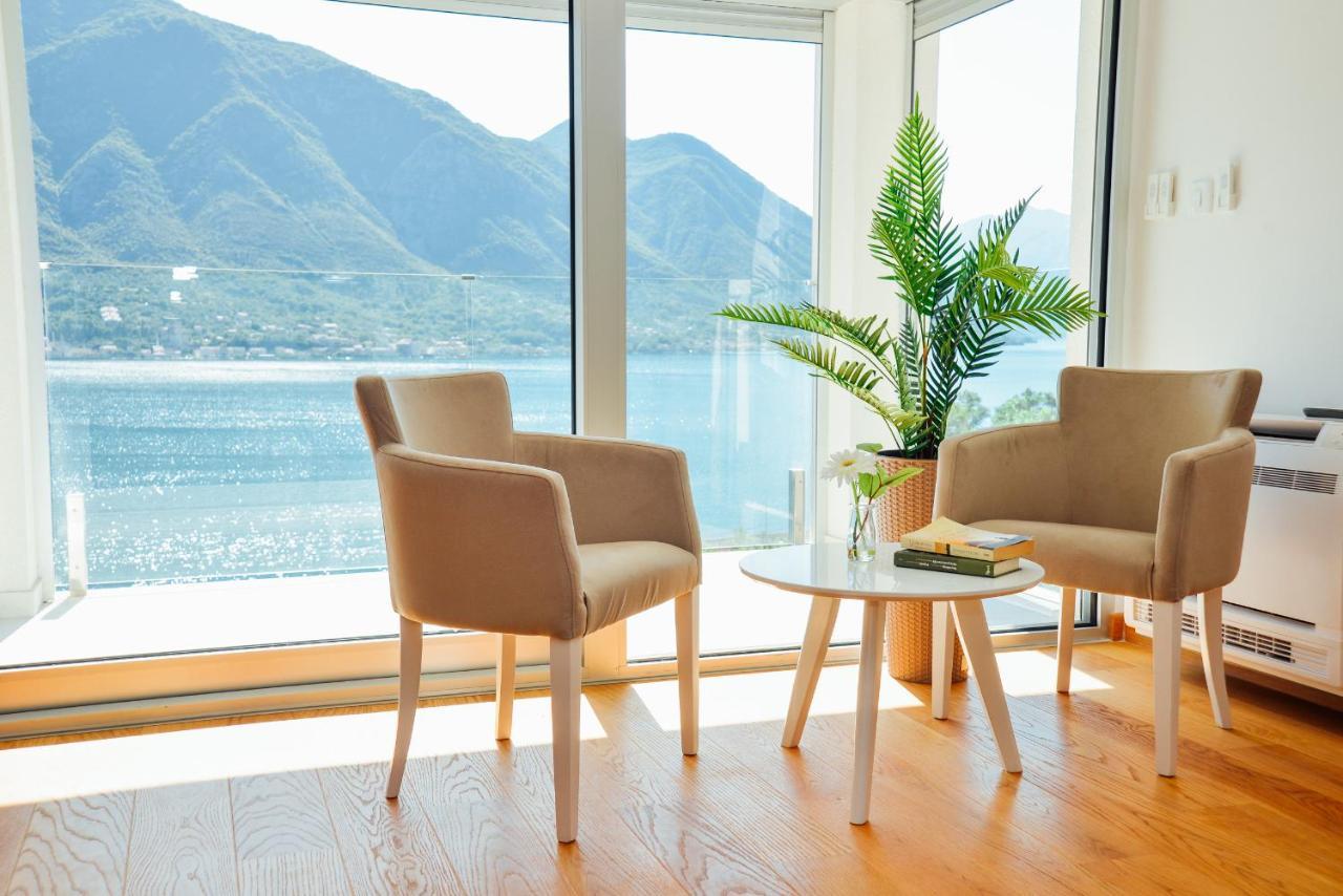 Ily Apartment With Sea View Kotor Dış mekan fotoğraf