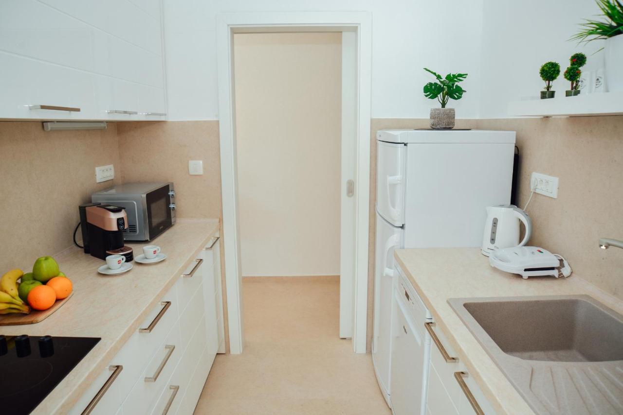 Ily Apartment With Sea View Kotor Dış mekan fotoğraf
