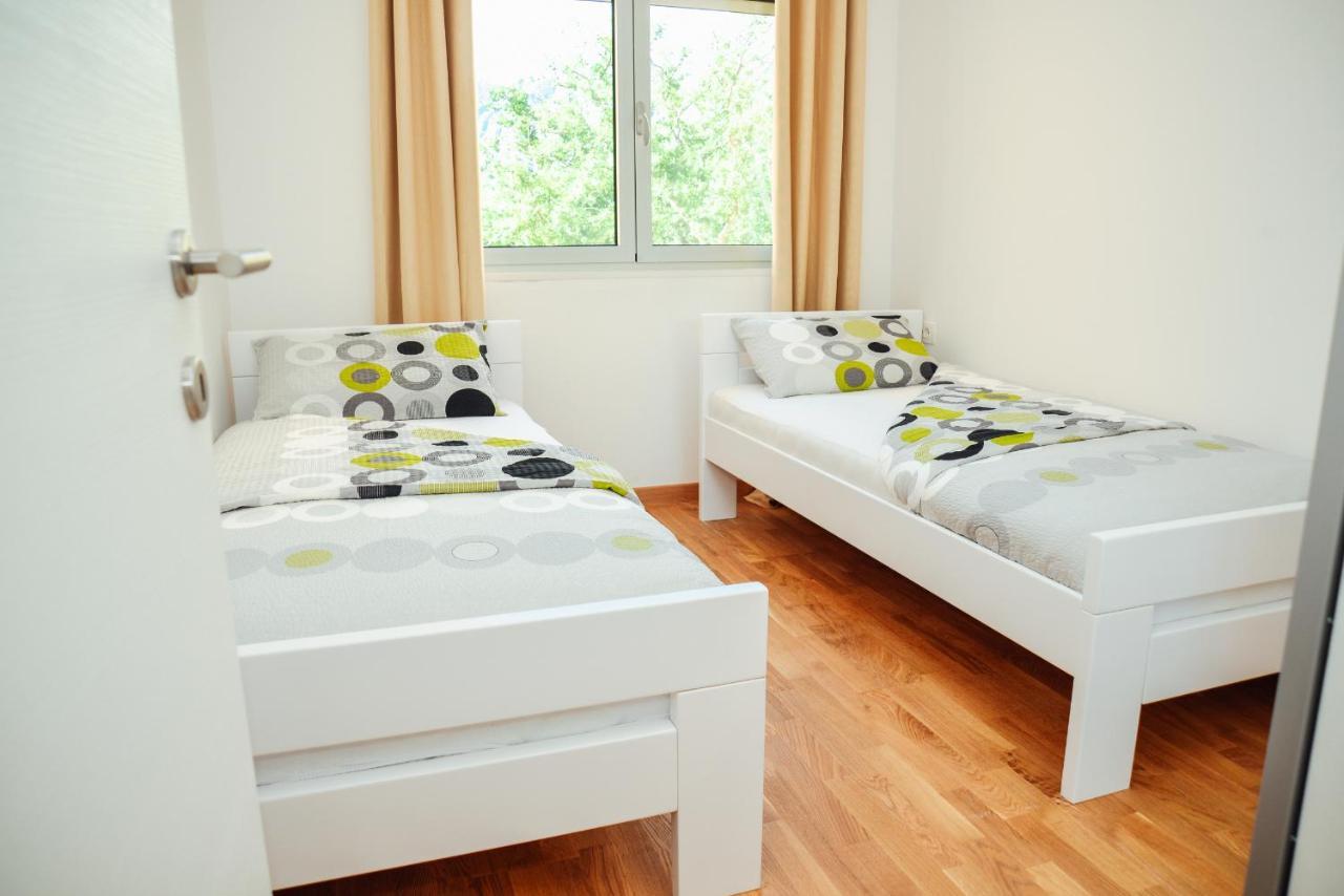Ily Apartment With Sea View Kotor Dış mekan fotoğraf