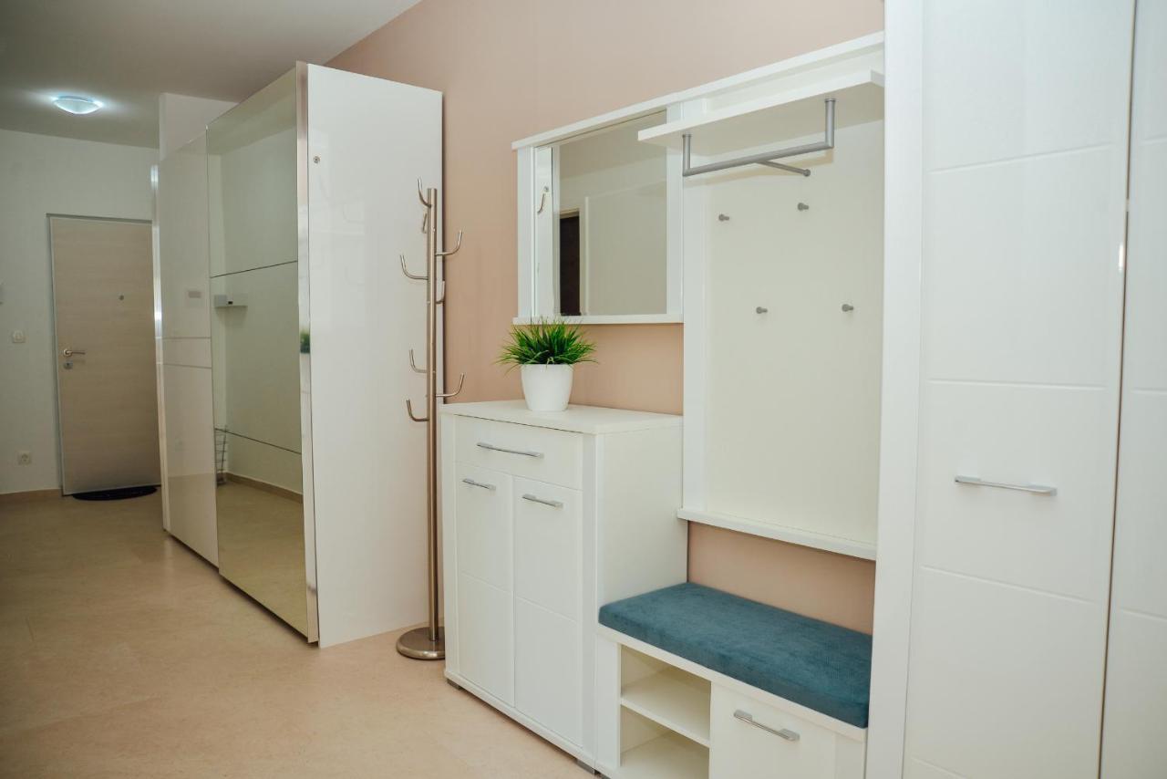 Ily Apartment With Sea View Kotor Dış mekan fotoğraf