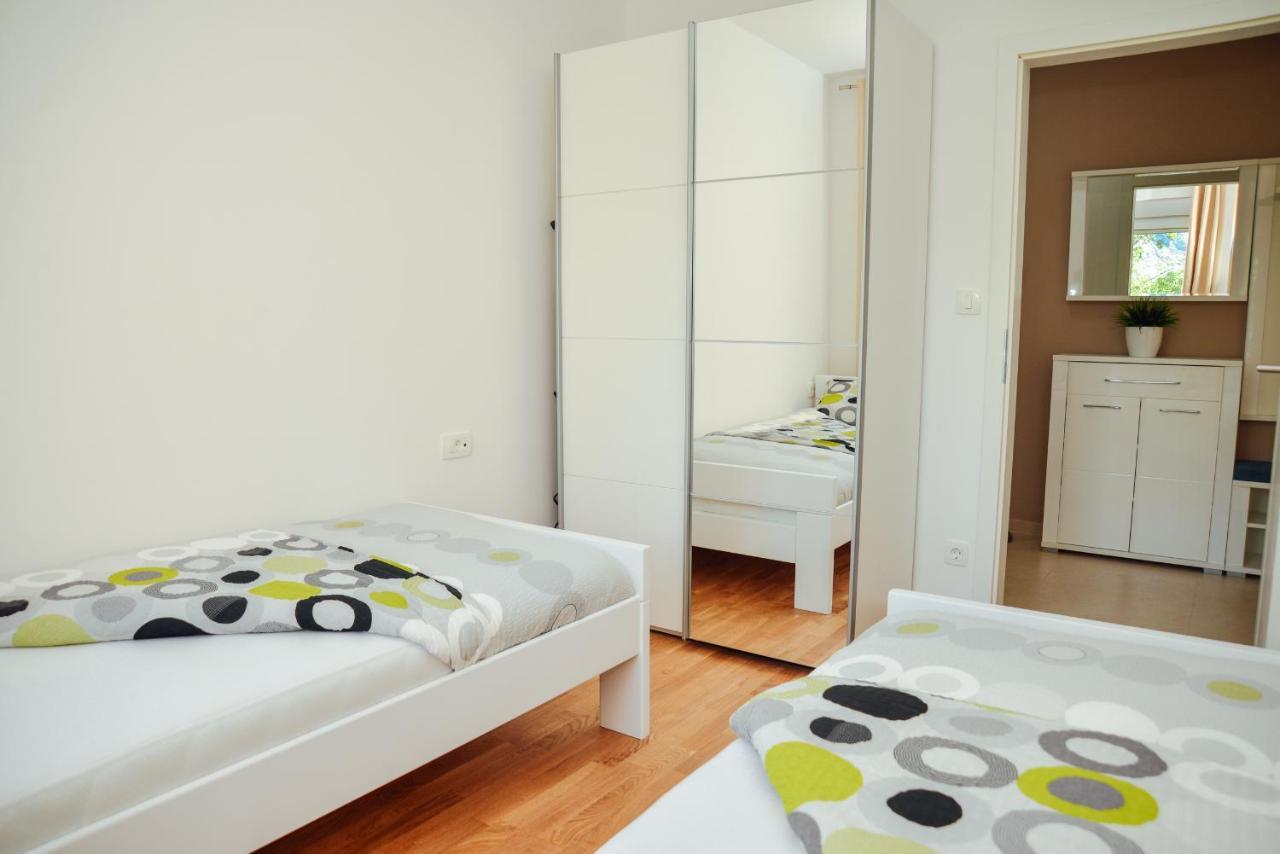 Ily Apartment With Sea View Kotor Dış mekan fotoğraf