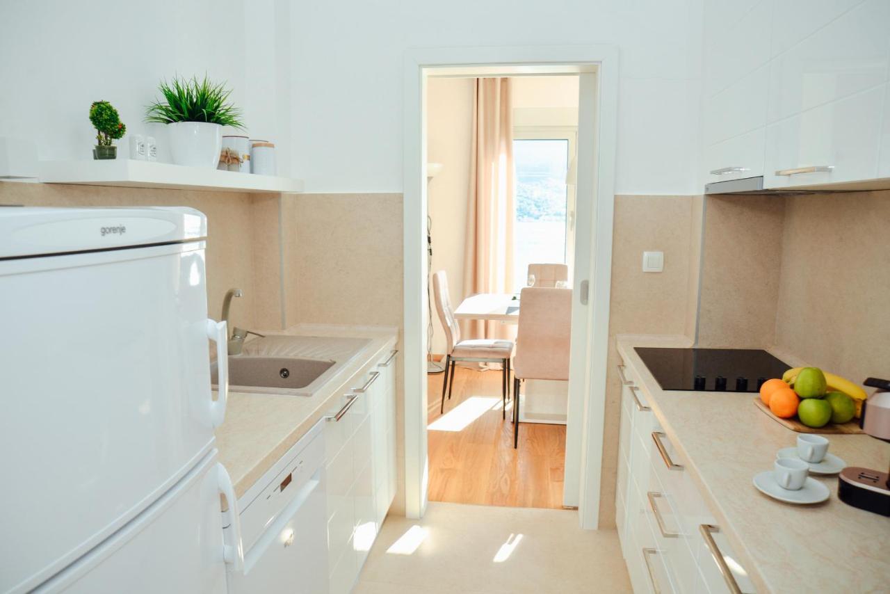 Ily Apartment With Sea View Kotor Dış mekan fotoğraf