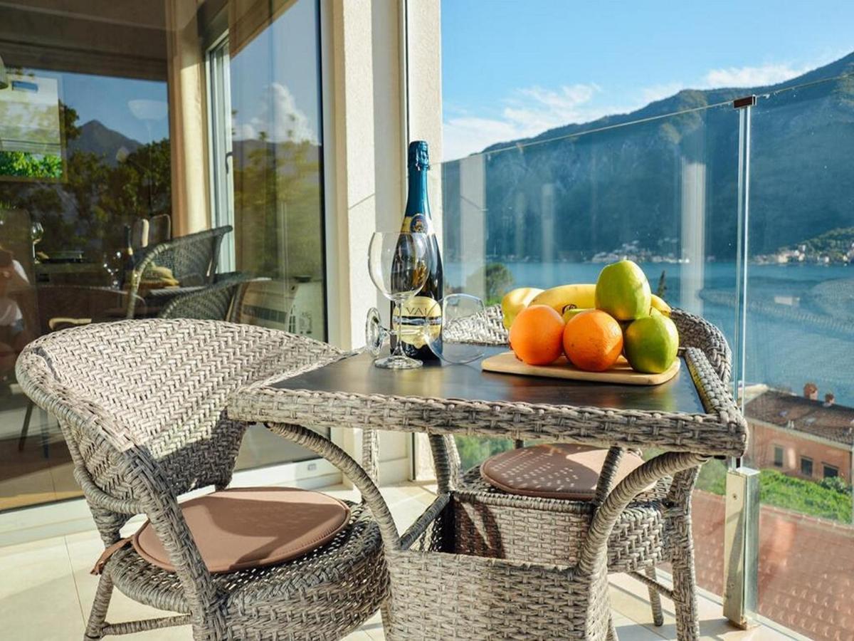 Ily Apartment With Sea View Kotor Dış mekan fotoğraf